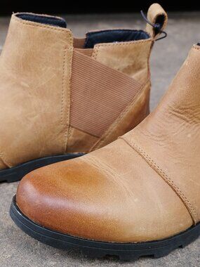 Sorel Emelie Chelsea Boot — Camel Brown — US Women's 8.5 — Waterproof — NWT